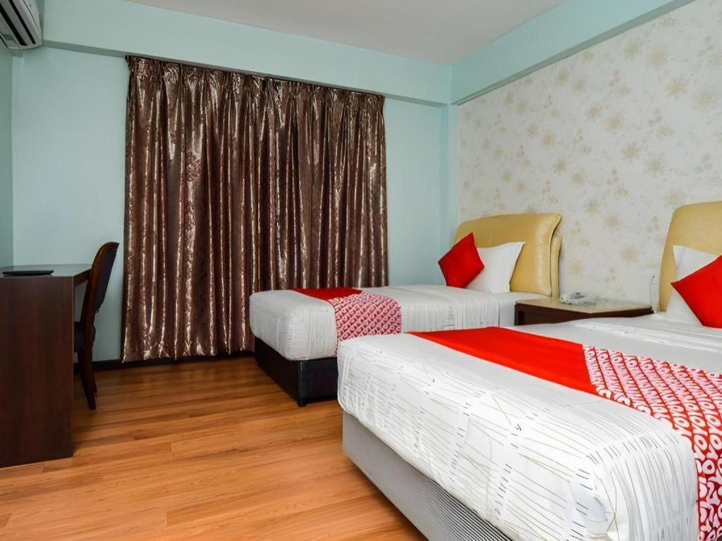 Grand Ct Hotel Malacca Bagian luar foto