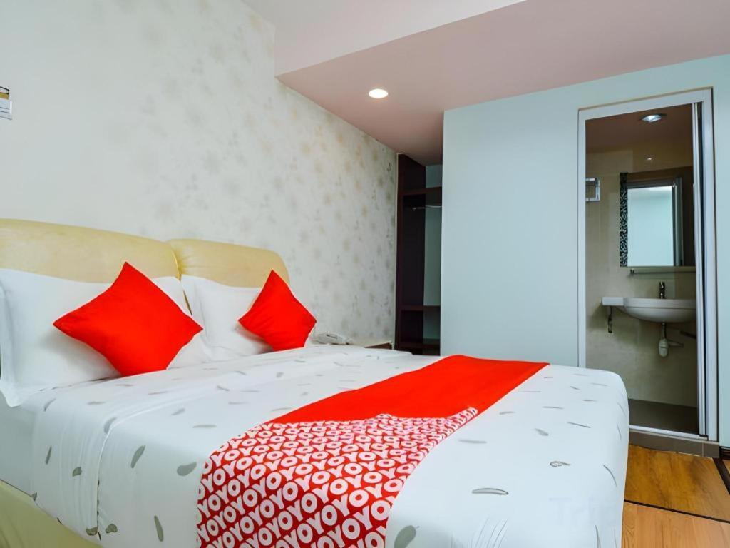 Grand Ct Hotel Malacca Bagian luar foto