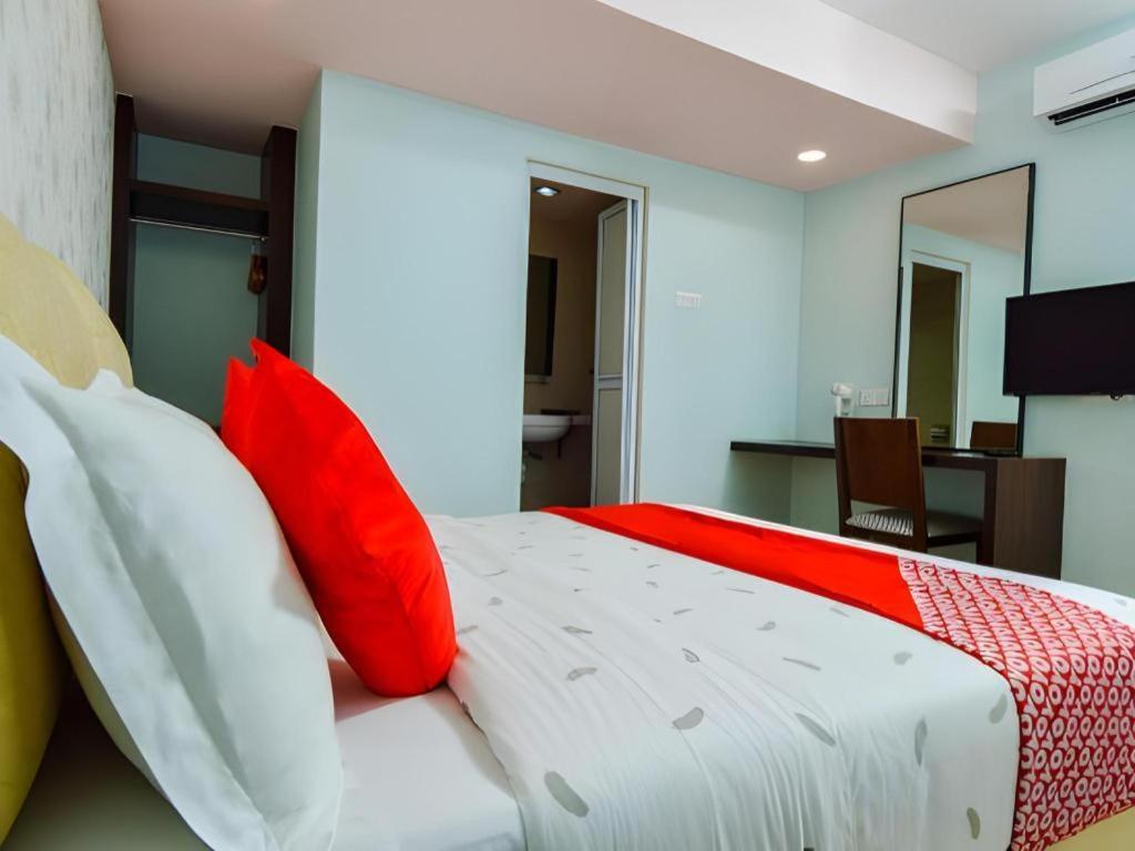Grand Ct Hotel Malacca Bagian luar foto