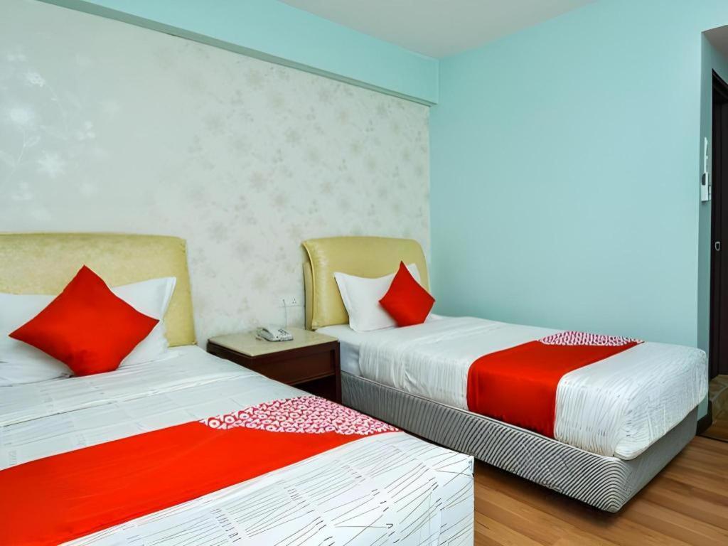 Grand Ct Hotel Malacca Bagian luar foto