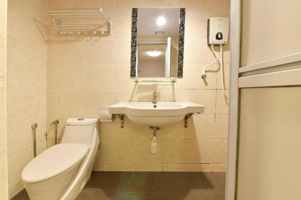 Grand Ct Hotel Malacca Bagian luar foto