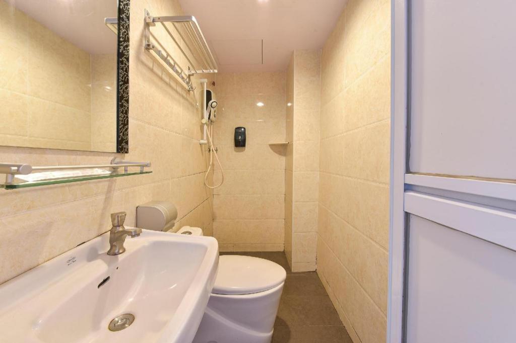 Grand Ct Hotel Malacca Bagian luar foto