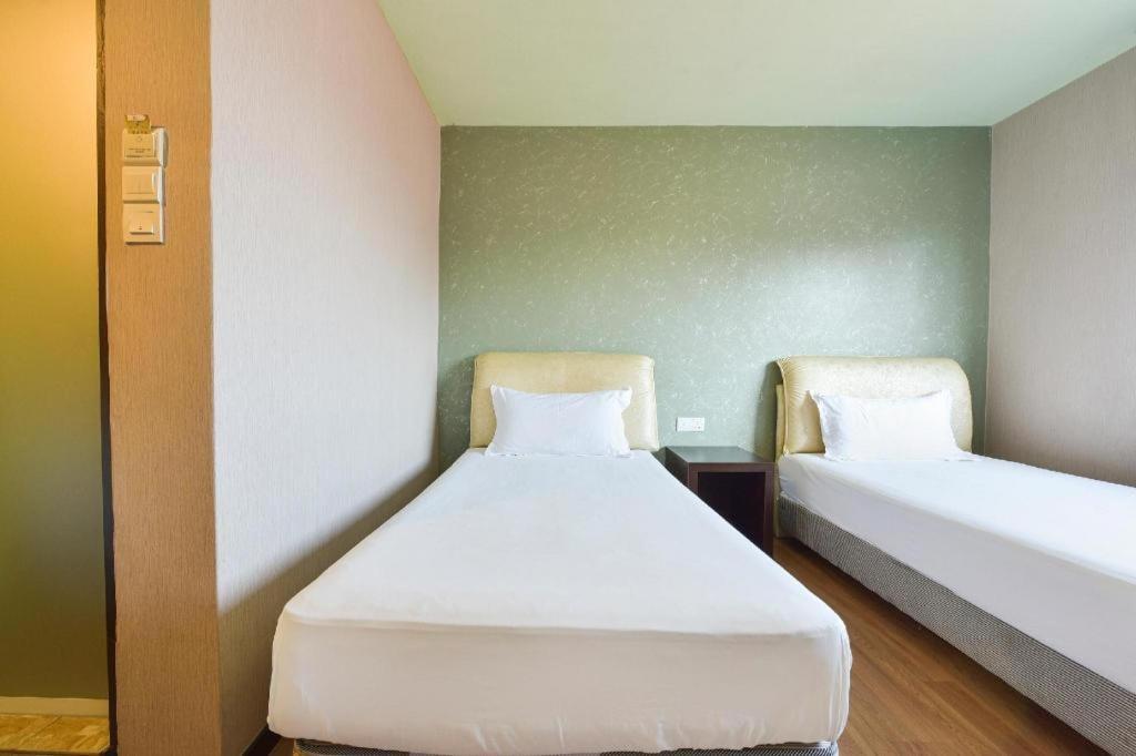 Grand Ct Hotel Malacca Bagian luar foto