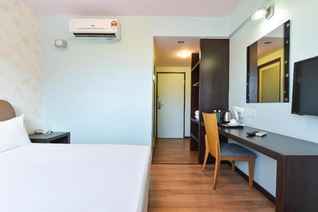 Grand Ct Hotel Malacca Bagian luar foto